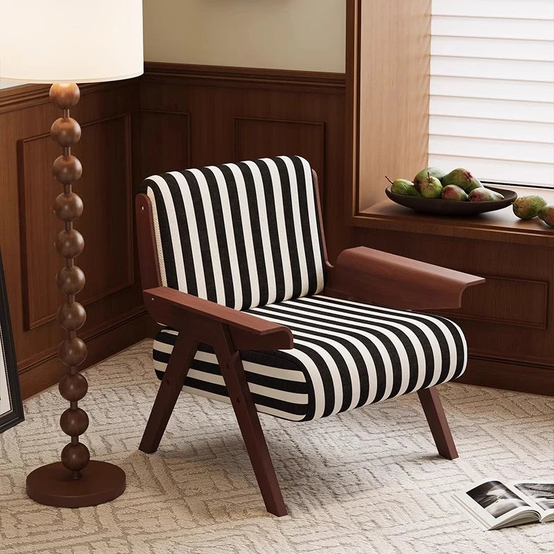 Stylish Striped Accent Chair with Wooden Frame - Perfect for Modern Living Rooms and Cozy Nooks fme-3134