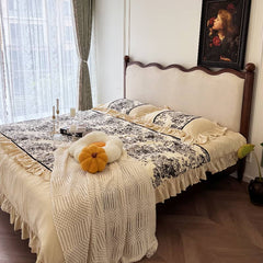 Luxury Brown Walnut Bedside Cupboard - Elegant Nightstand Storage Solution yw-206