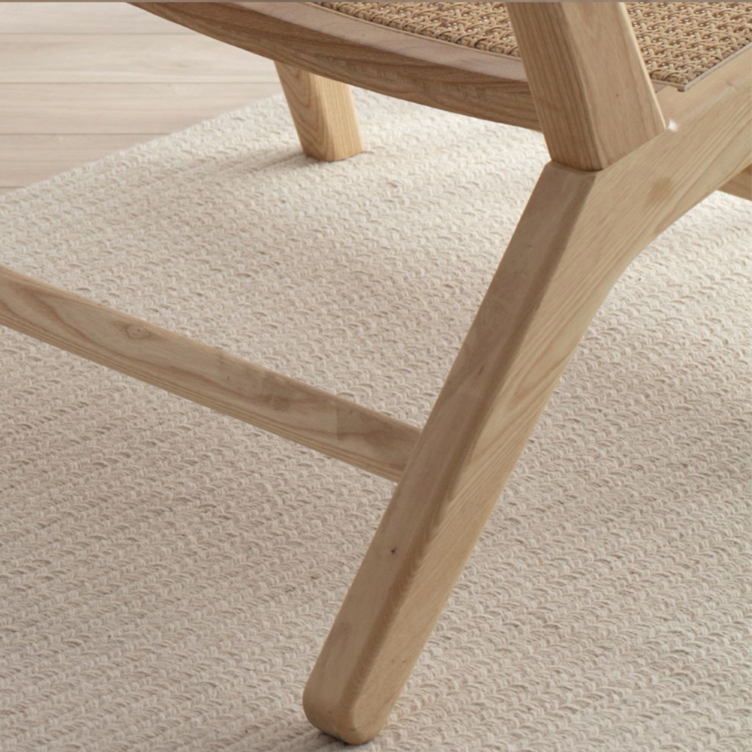 Stylish Ash Wood & Rattan Chair - Natural Wood Accent fcf-1469