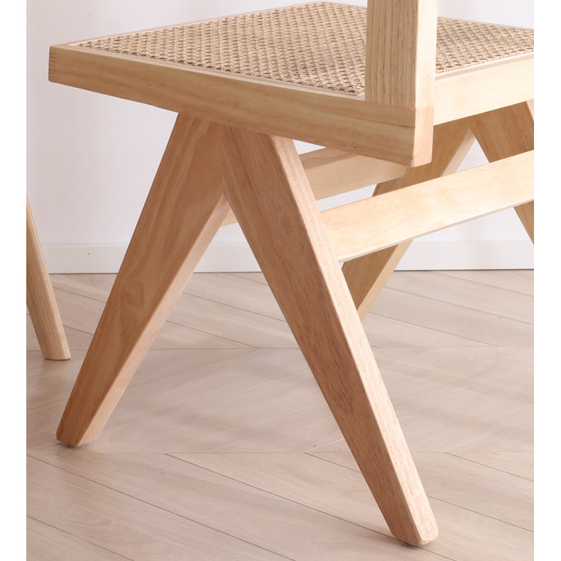 Handcrafted Solid Wood Chair with Natural Rattan Finish fcf-1478