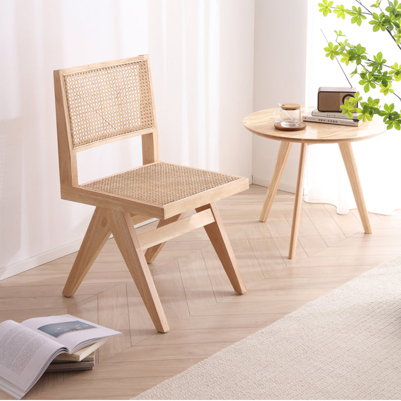 Handcrafted Solid Wood Chair with Natural Rattan Finish fcf-1478