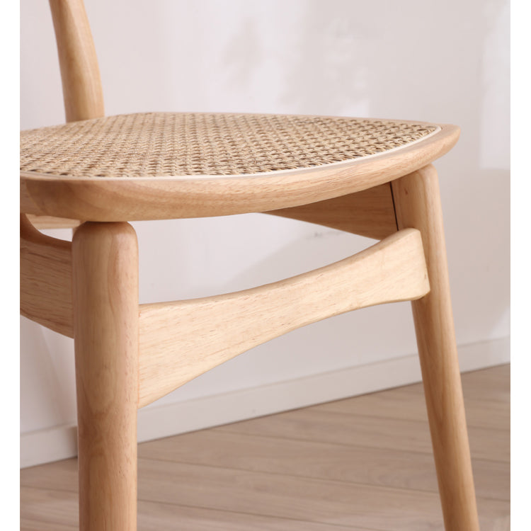 Elegant Solid Wood Chair with Natural Rattan Accents fcf-1479