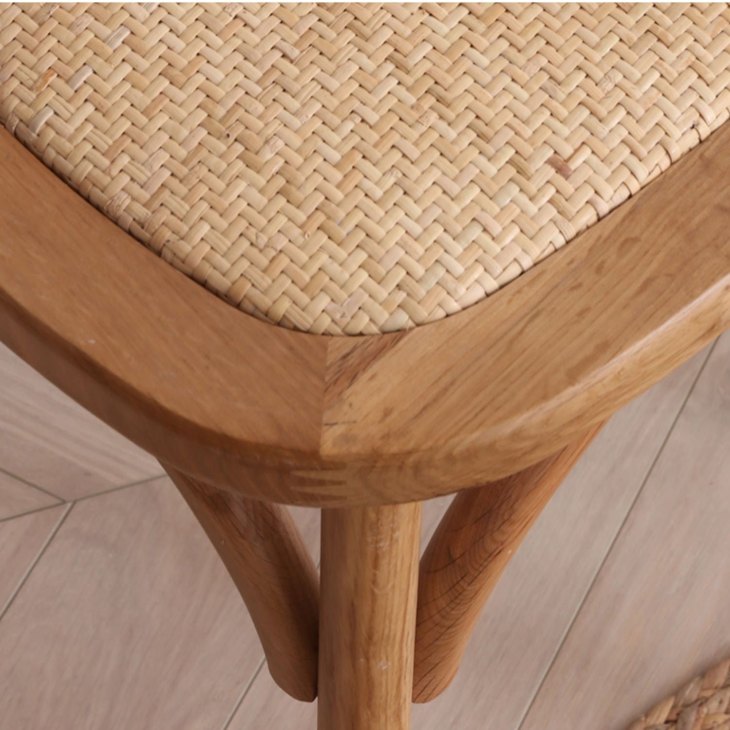 Stylish Beech Wood and Rattan Chair - Natural Elegance for Your Home fcf-1483