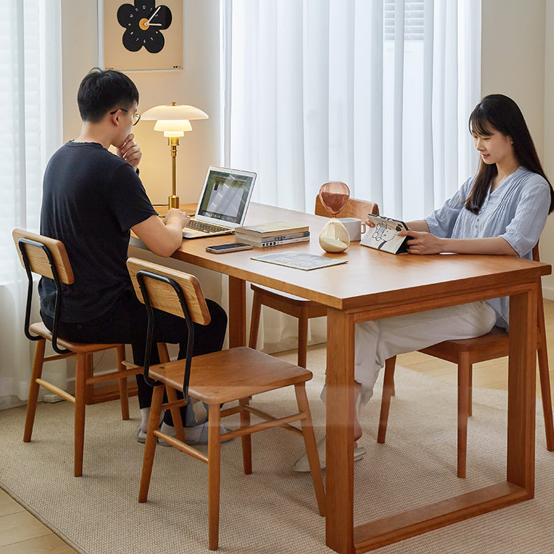 Stunning Natural Cherry Wood Dining Table - Elegant & Durable Furniture Piece fcp-1303