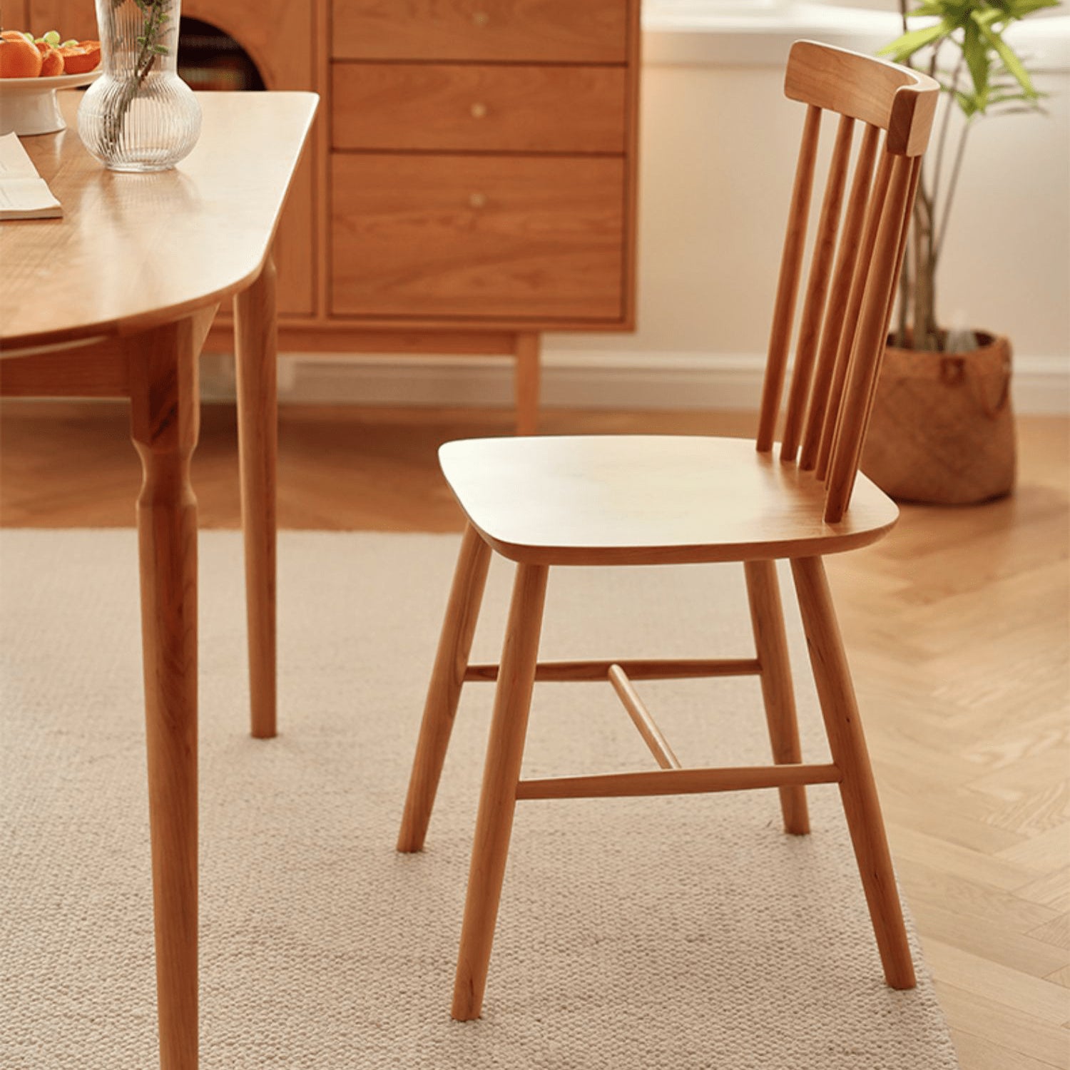 Elegant Natural Red Oak & Cherry Wood Chair - Handcrafted Excellence fyg-658