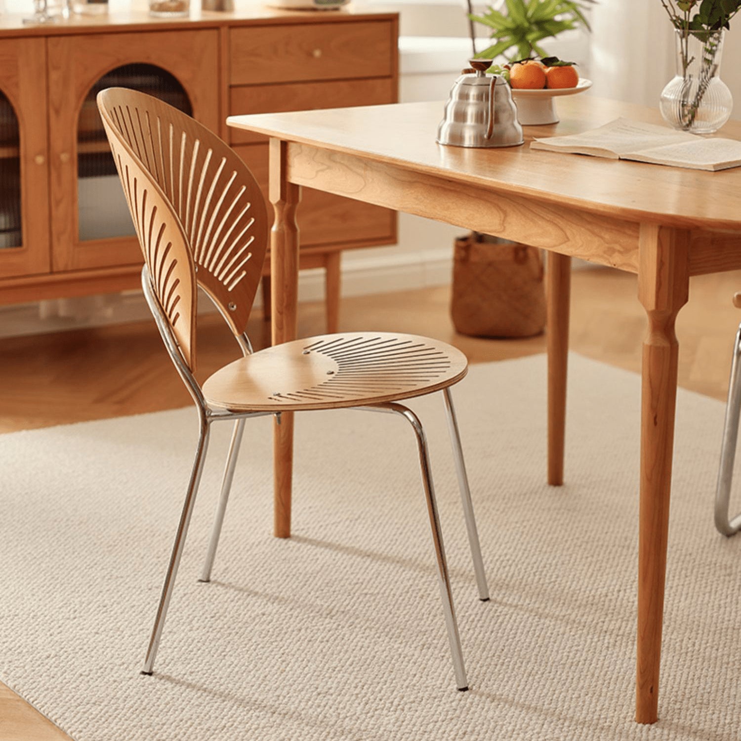 Elegant Natural Red Oak & Cherry Wood Chair - Handcrafted Excellence fyg-658