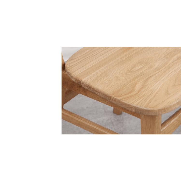 Elegant White Chair with Red Oak Wood and Soft Cotton Upholstery fyg-660