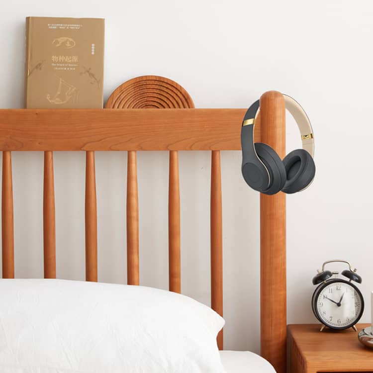 Natural Wood Beds: Elegant Cherry and Classic Pine Options hykmq-776