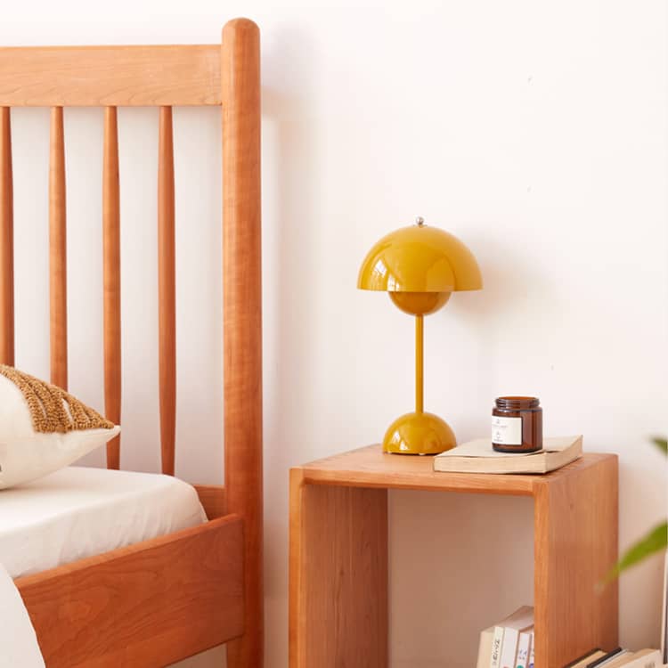 Natural Wood Beds: Elegant Cherry and Classic Pine Options hykmq-776