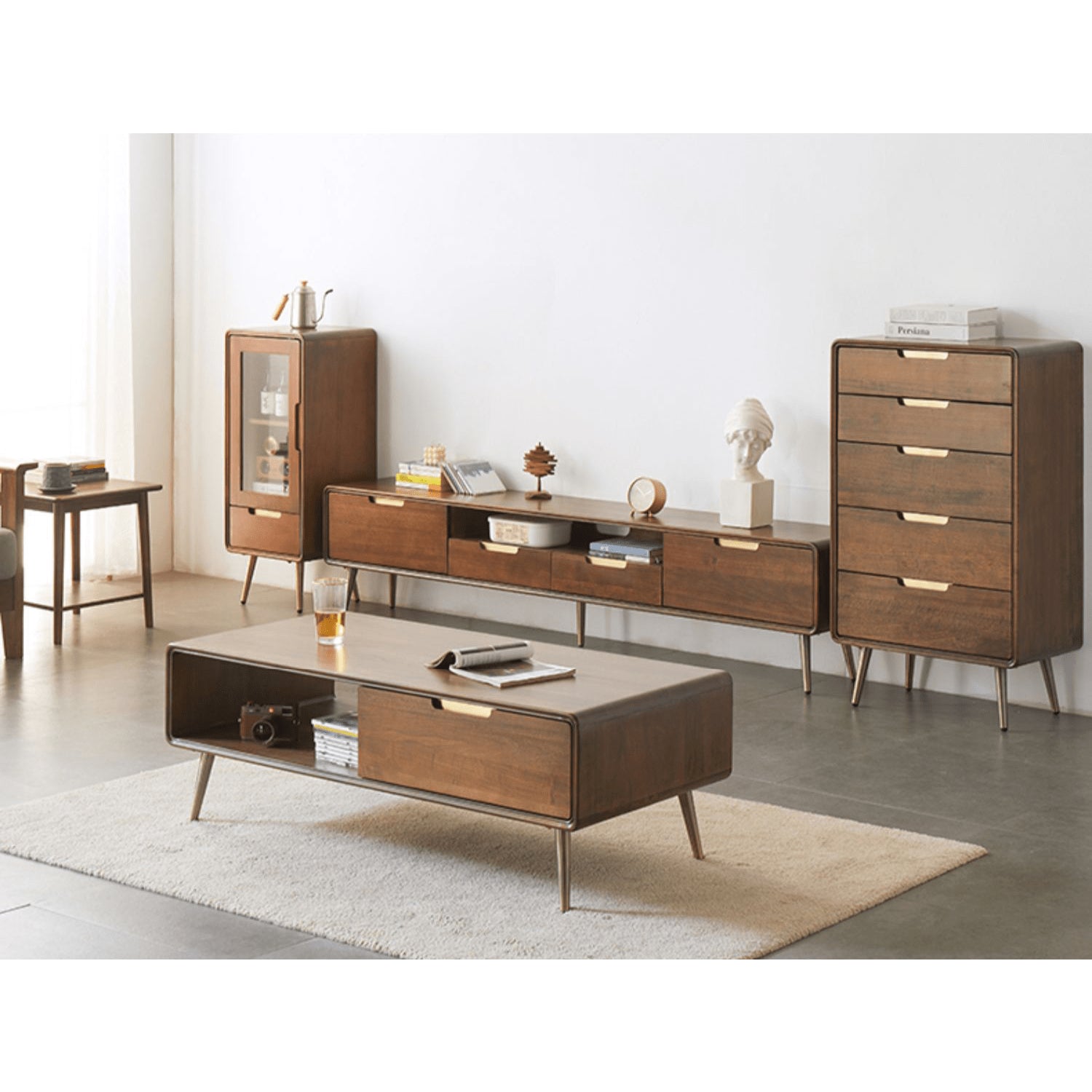 Elegant Brown Tung Wood Tea Table with Metal Accents hym-490