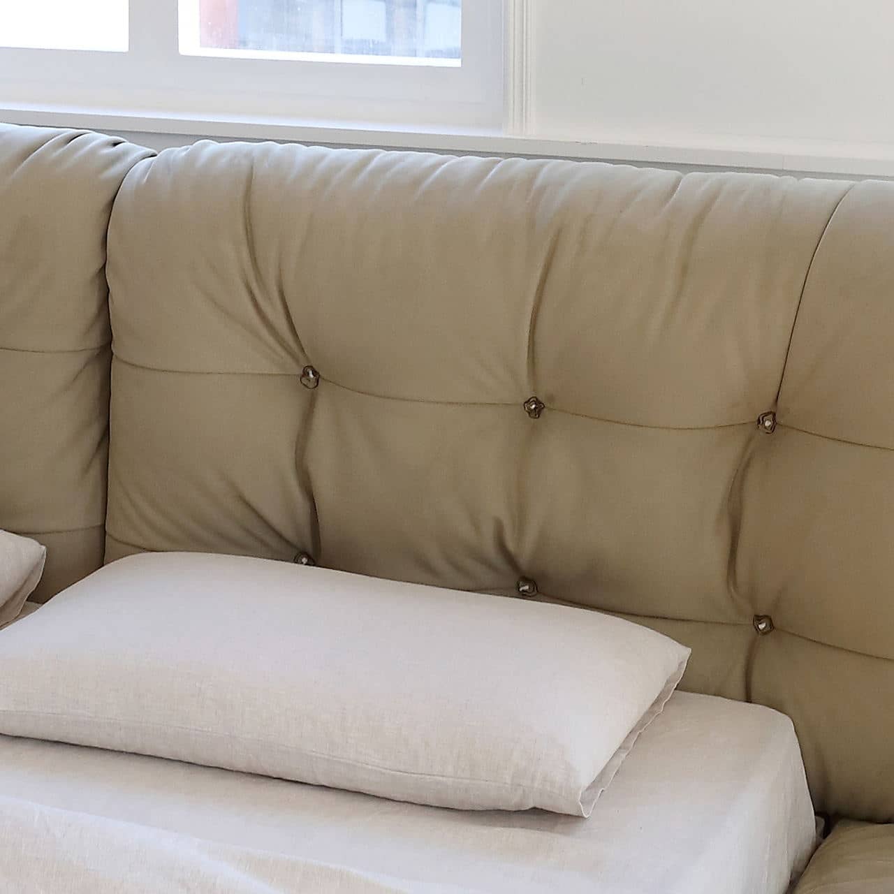 Luxurious Gray Pine Suede Down Bed for Ultimate Comfort my-377