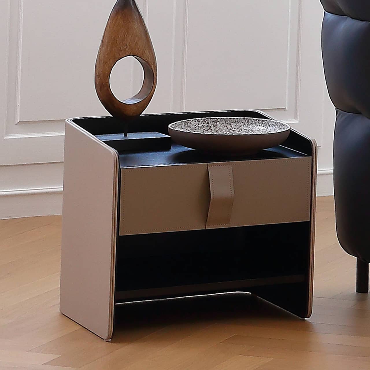 Luxurious Black Pine Bed with Leather Upholstery and Silk Floss Comfort my-381