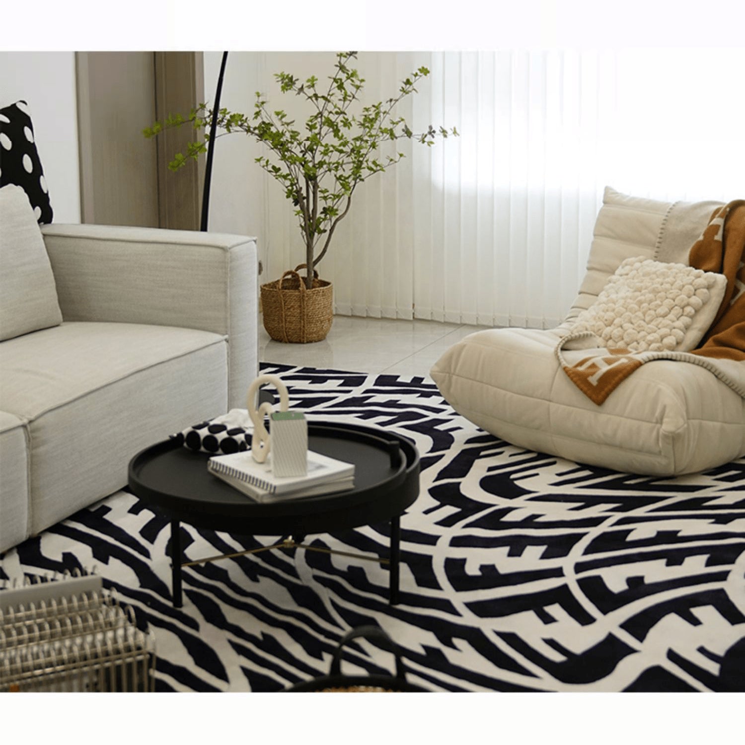 Elegant Black & Natural Wood Color Particle Board Tea Table - Stylish & Functional yw-179